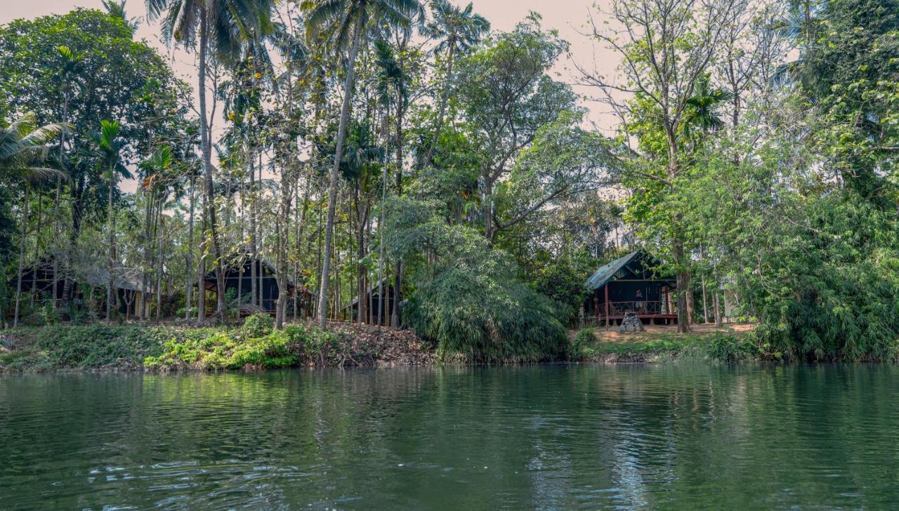Amritara Riverside Camp Thattakad Exterior photo